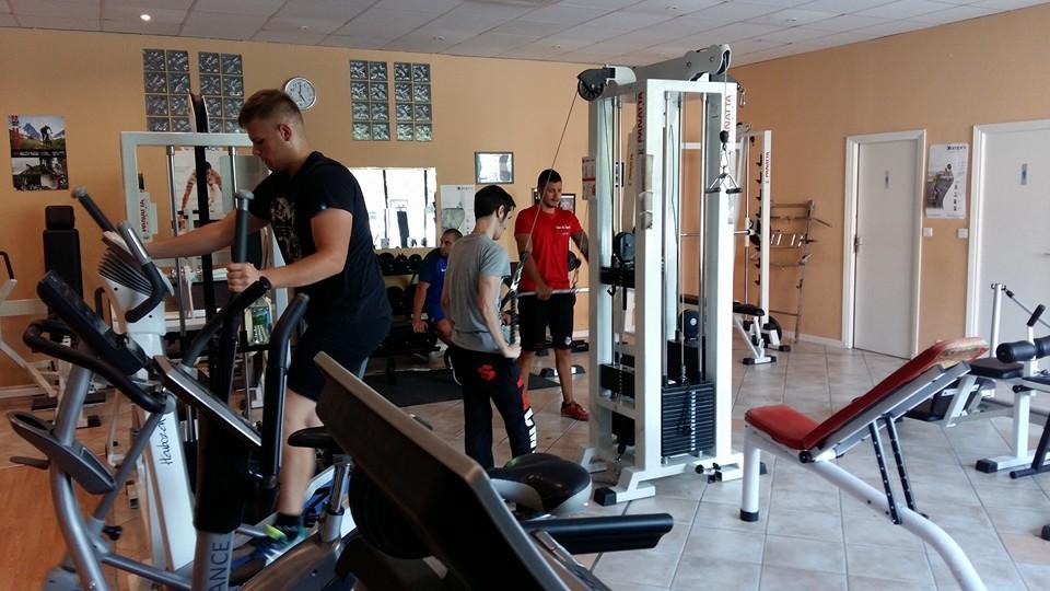 Les garcons travaillent dur !