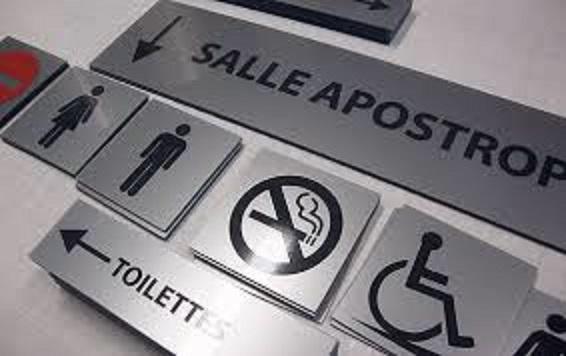 2 S Signalisation effectue la pose de signalétique intérieure