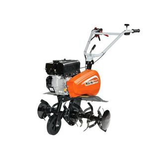 Motoculteur orange et noir avec lames pour labourer le sol.