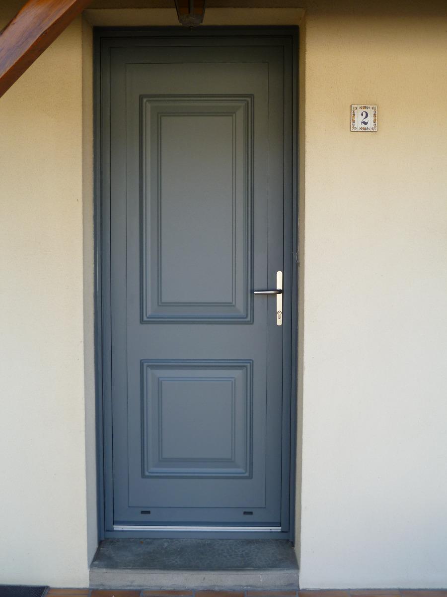 Porte traditionnelle ALU - Mozé sur Louet