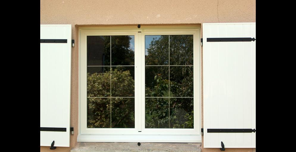 Fenêtre mixte ALU-BOIS vue extérieur - Beaulieau sur Layon