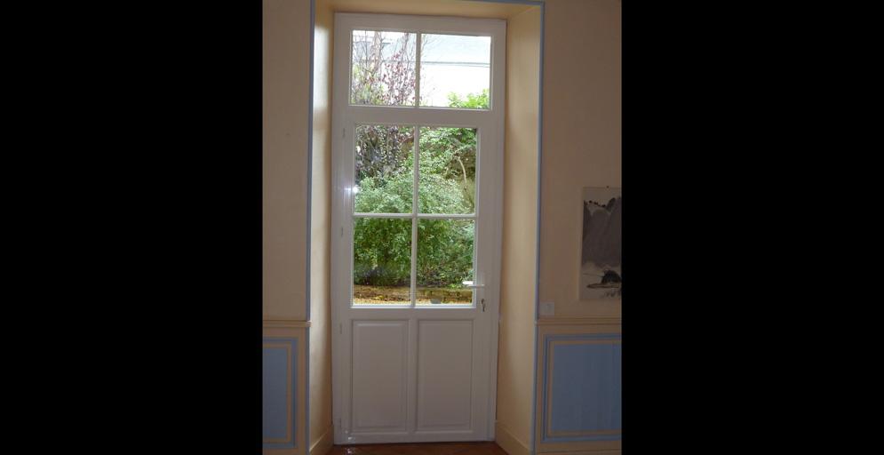 Porte PVC traditionnelle  -Rochefort sur Loire