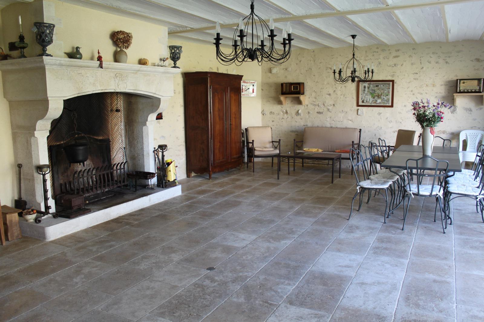 Pose de dallage en pierre