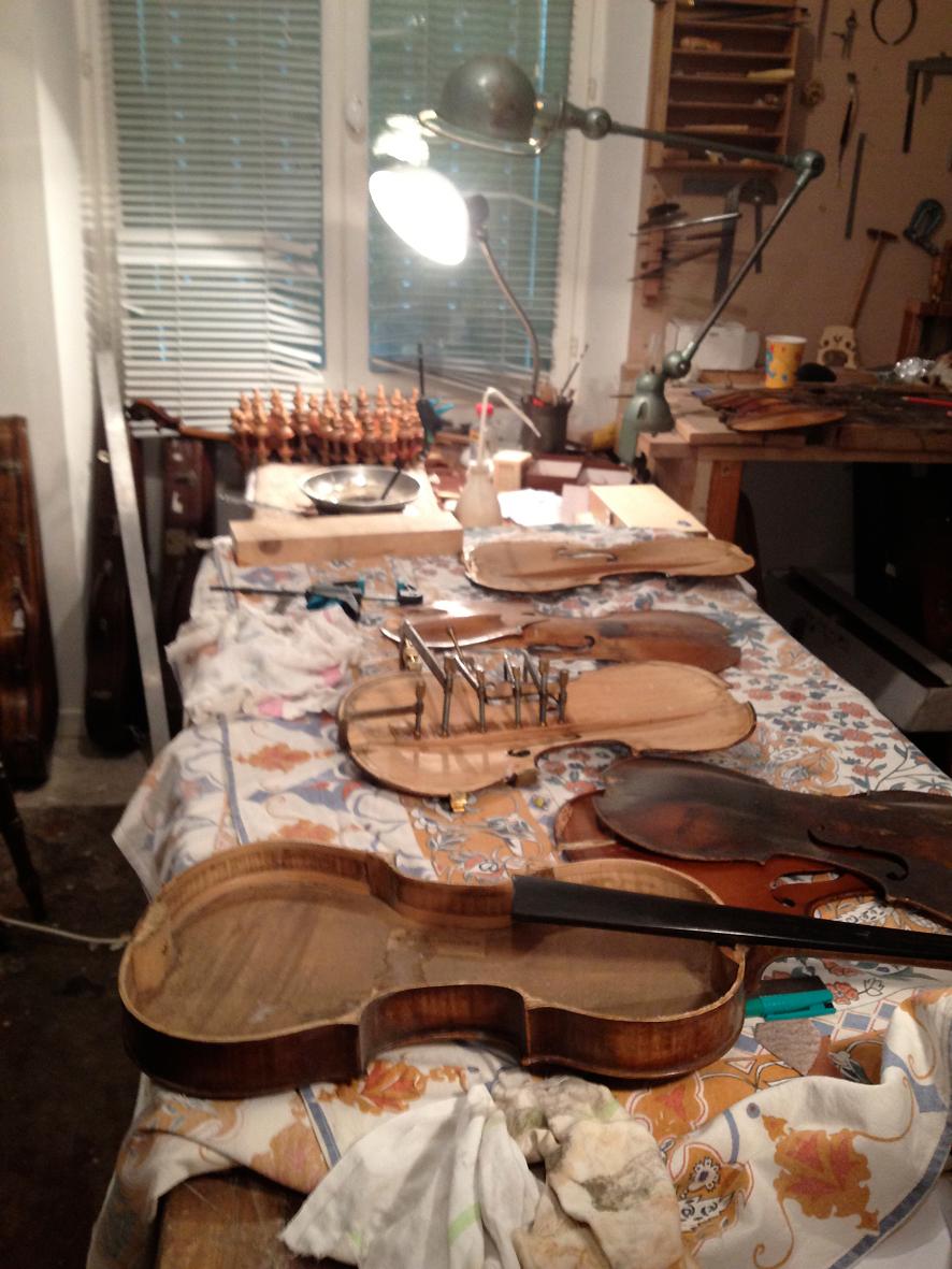 ATELIER COLLADO SARL à Paris luthier