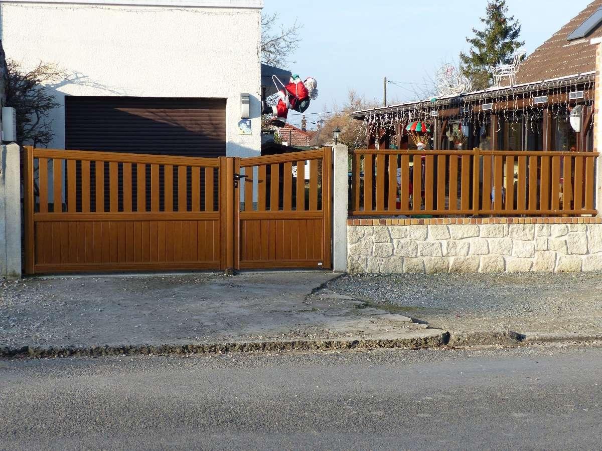 Portail bois et clôture