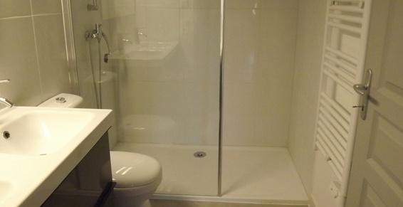 SALLE D'EAU RENOVEE A LEUCATE