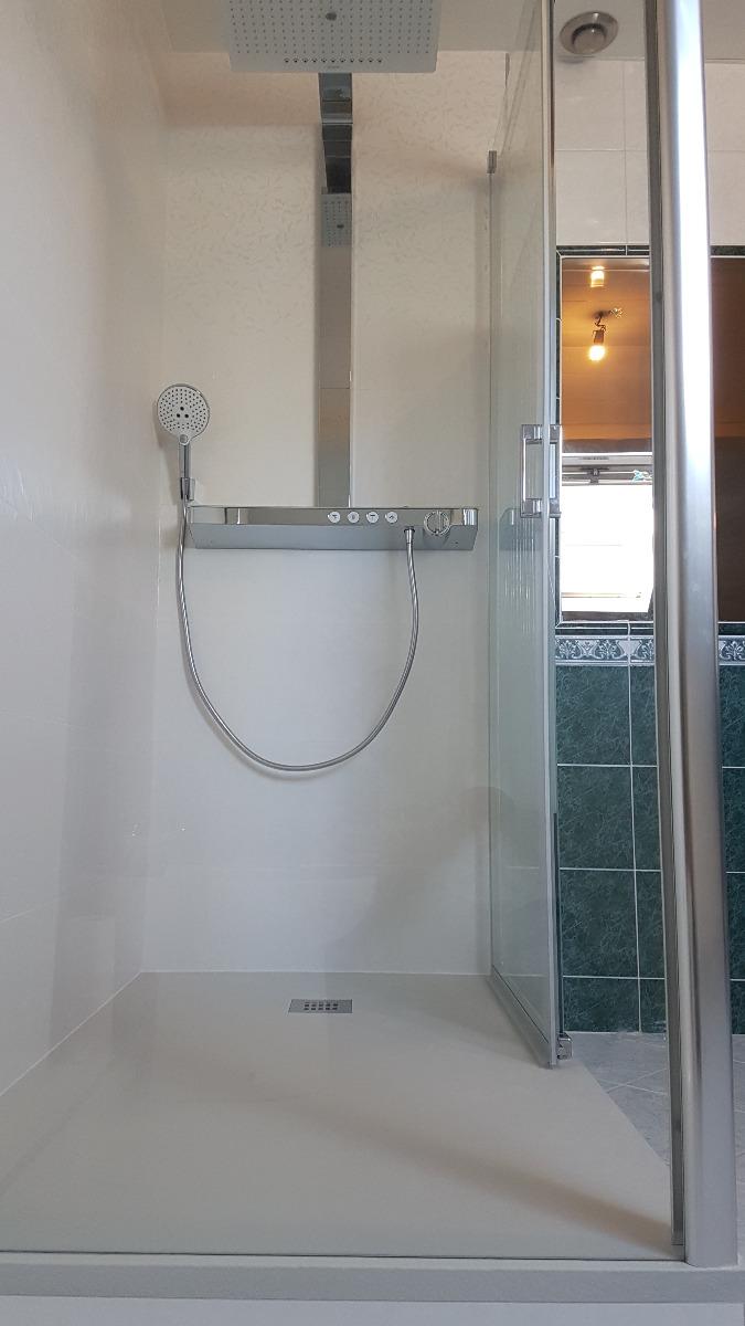 Receveur avec barre multi fonctions