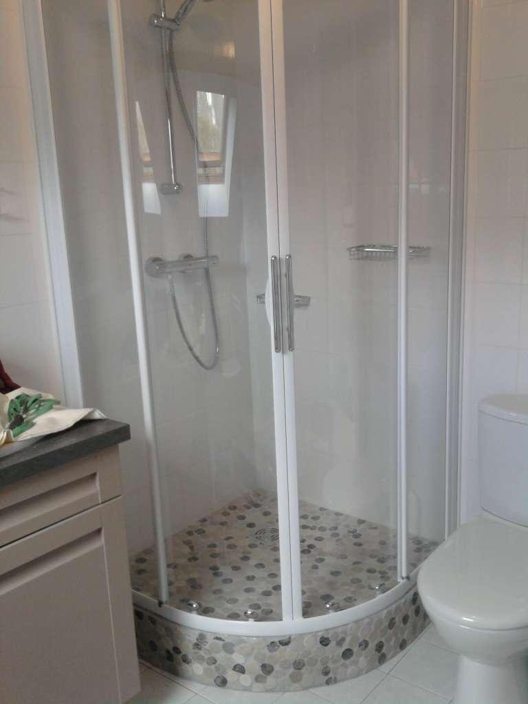 Pose d'une douche à Poissy