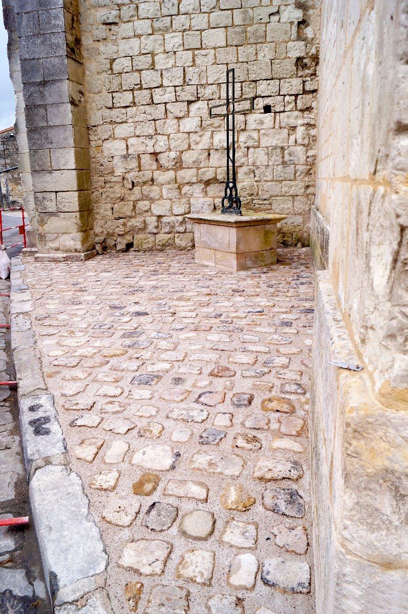 PAVE-CALADES-TROTTOIRS-POITOU-CHARENTE-VIENNE-MIREBEAU-86