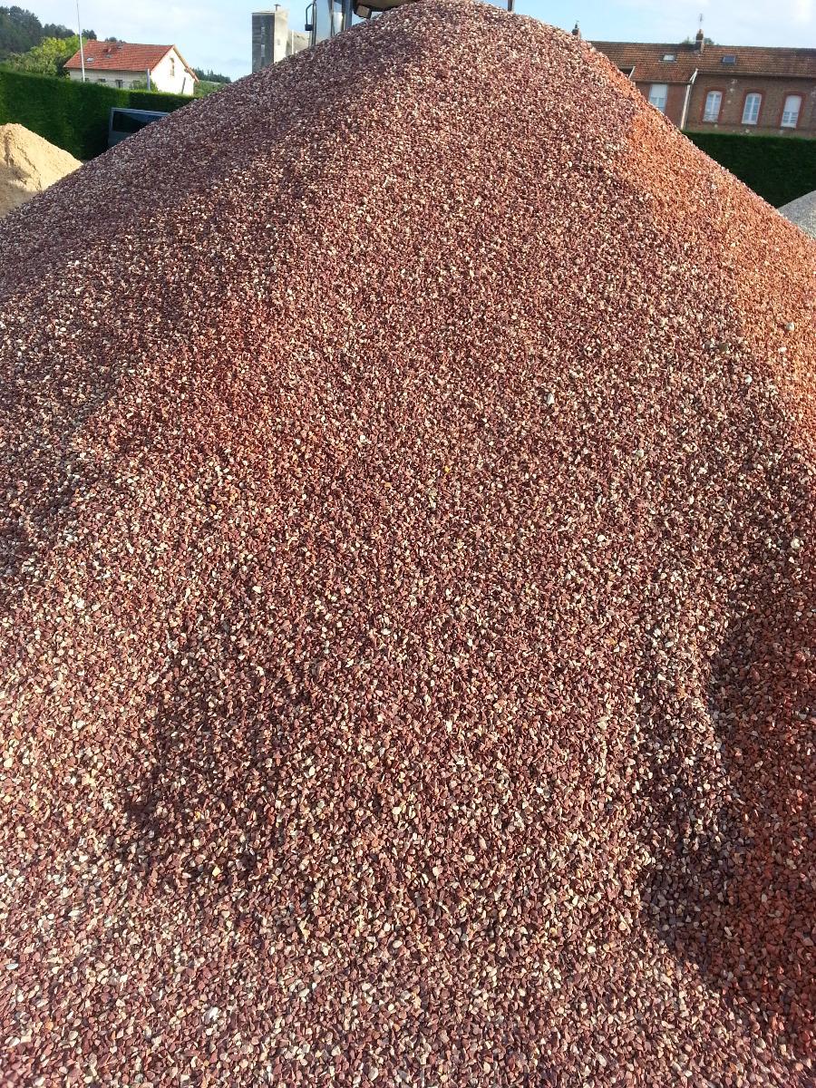 Gravillons rouges