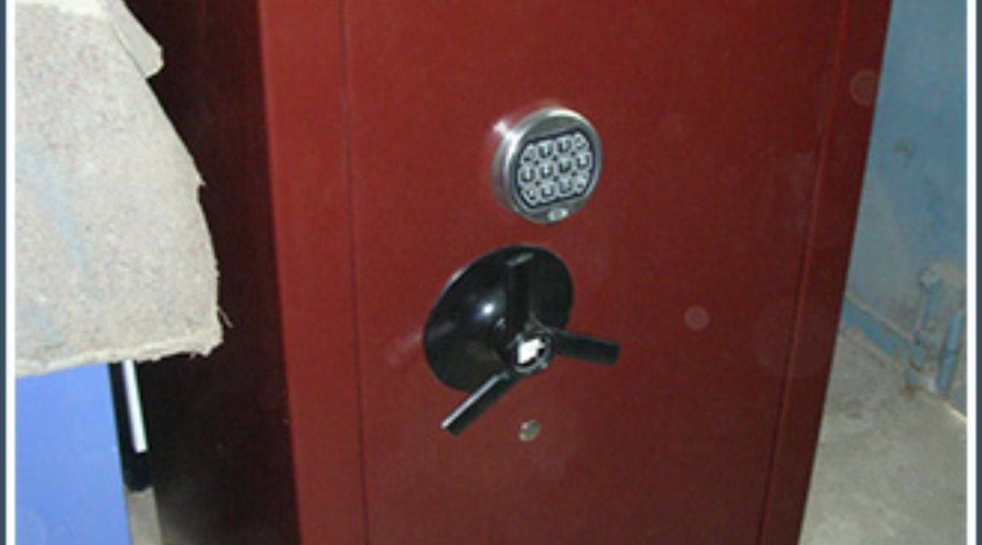 caja fuerte roja