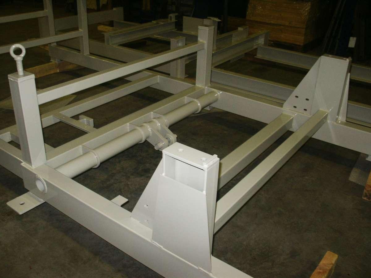 Bâti de machine de manutention