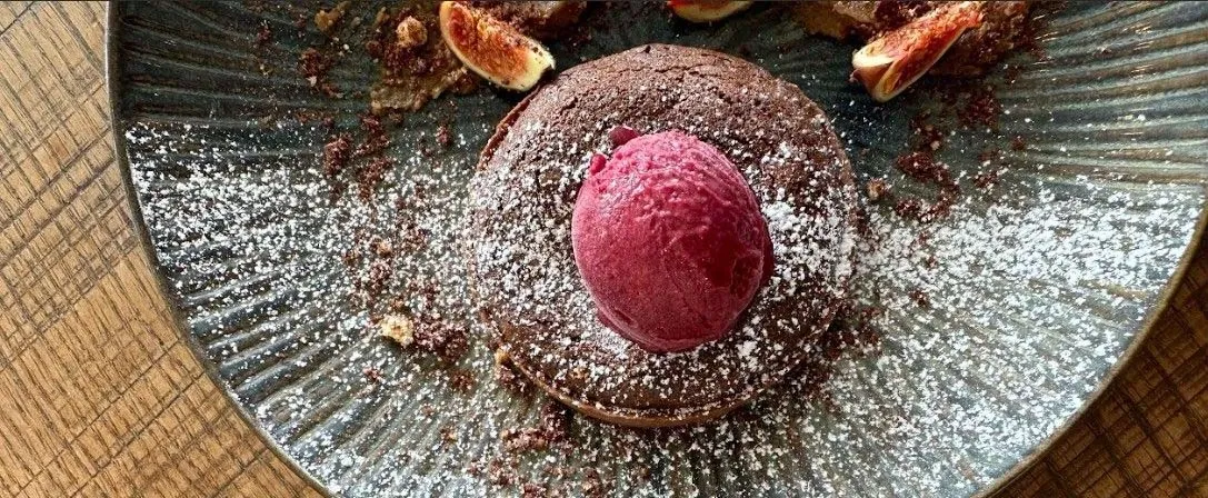 Dessert mi-cuit avec goyave