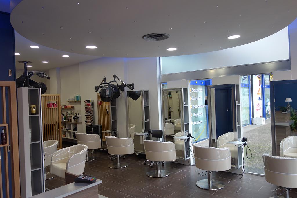 Parcourez les photos du salon de coiffure Intensi'tiff à Orléans