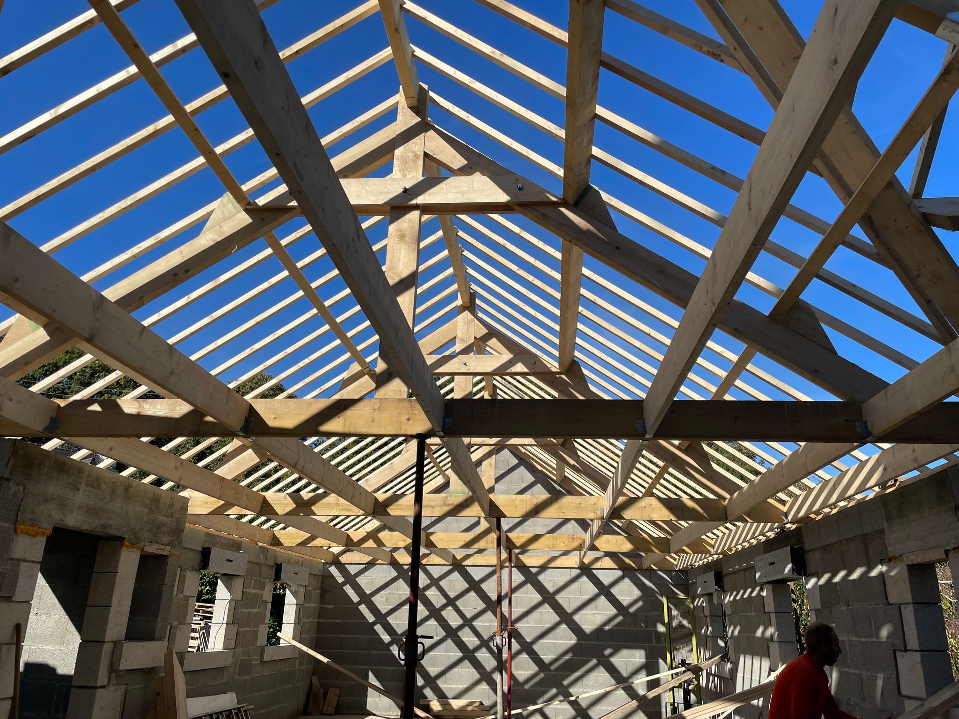 Une charpente vue de l'intérieur