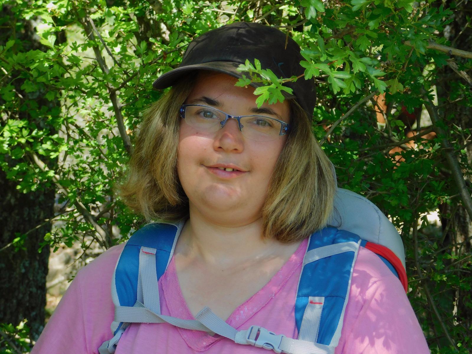 Photo d'une femme souriante