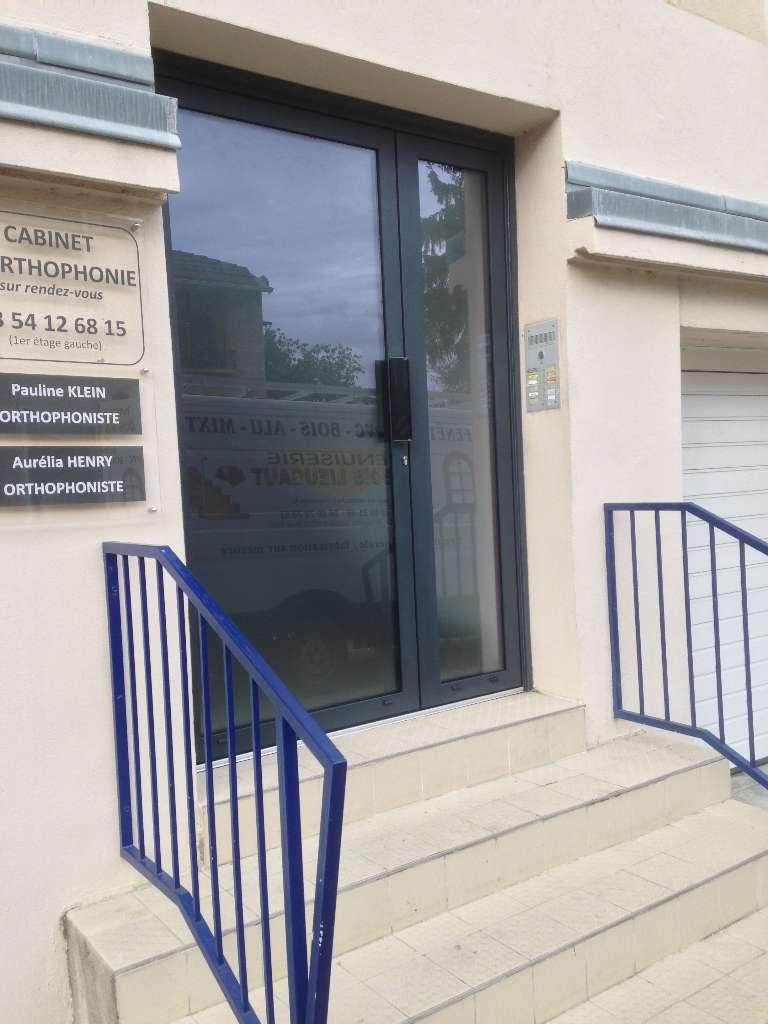 Menuiserie Dubois-Lieugaut - Pose porte entrée alu pour immeuble - Meu