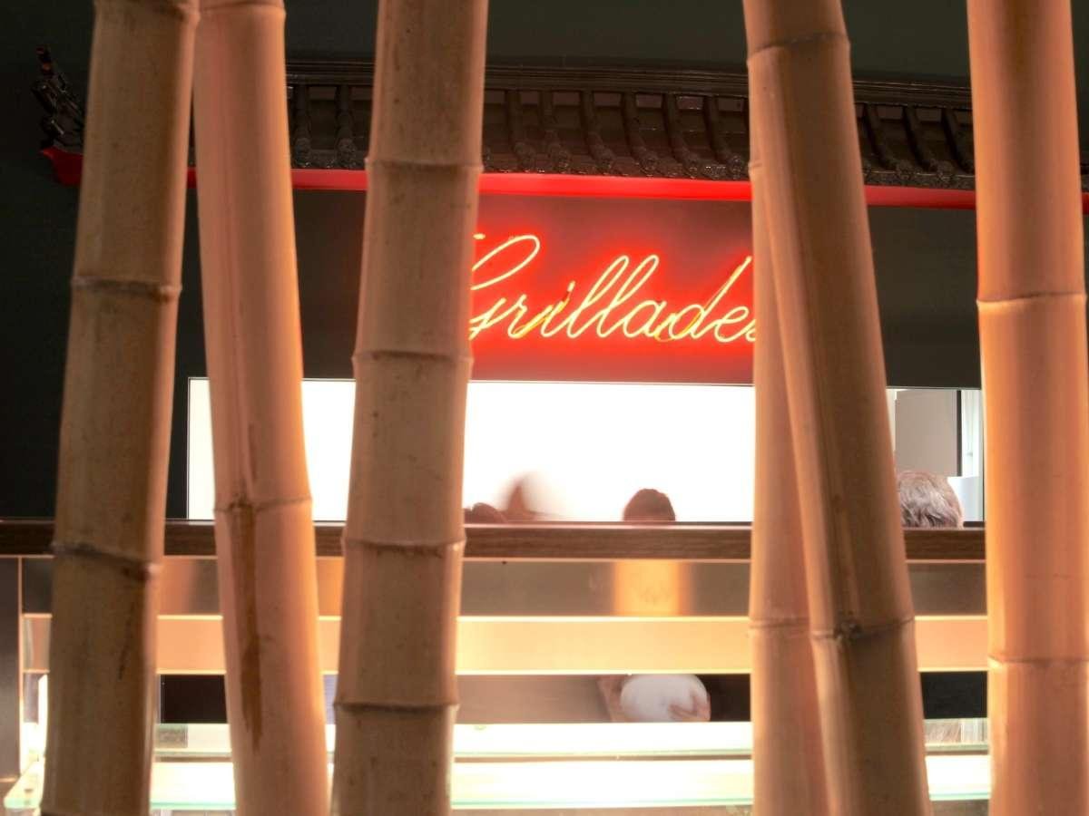 Le coin grillades du restaurant Tan Phat