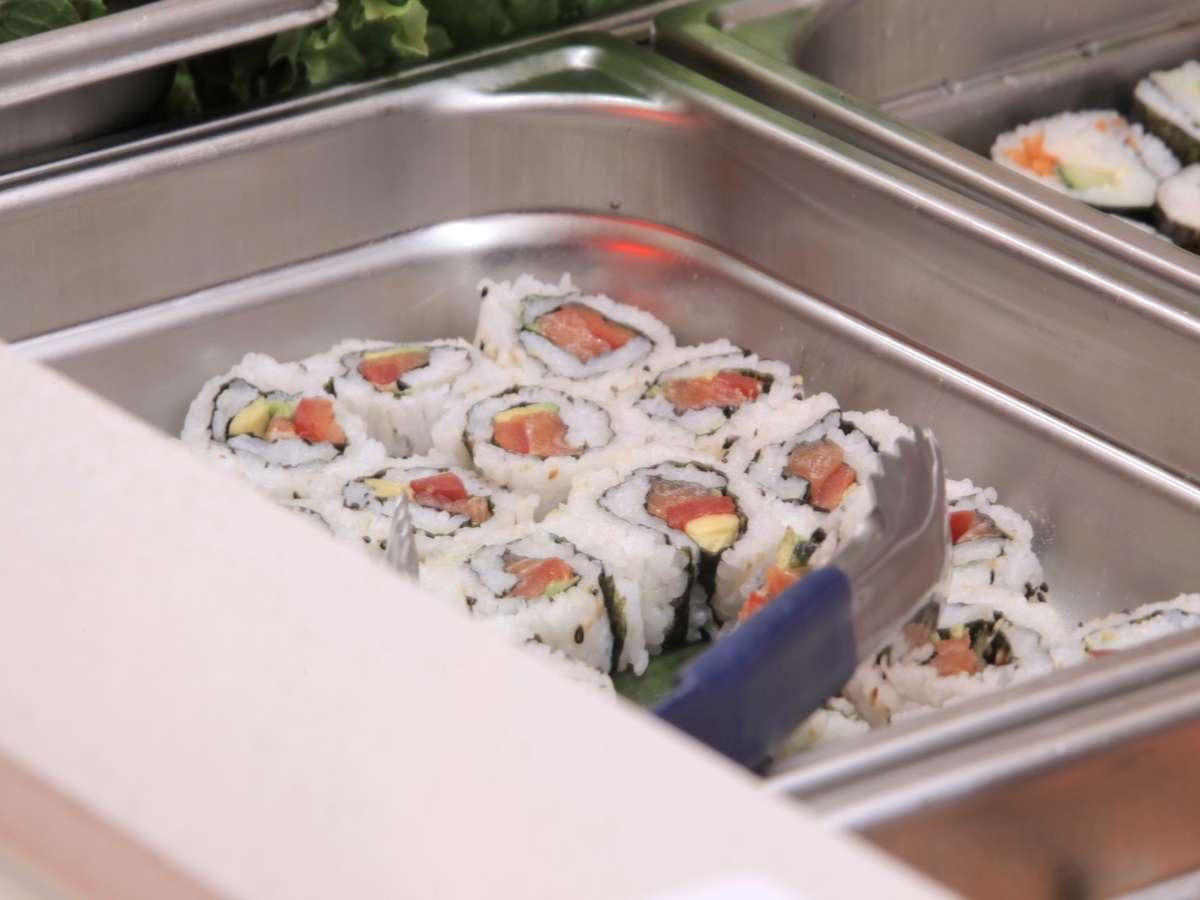 Sushis préparés par le restaurant Tan Phat à Bergerac