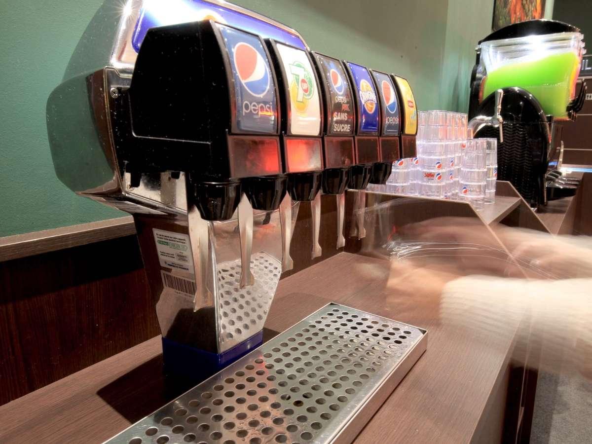 Les distributeurs à boissons et granités