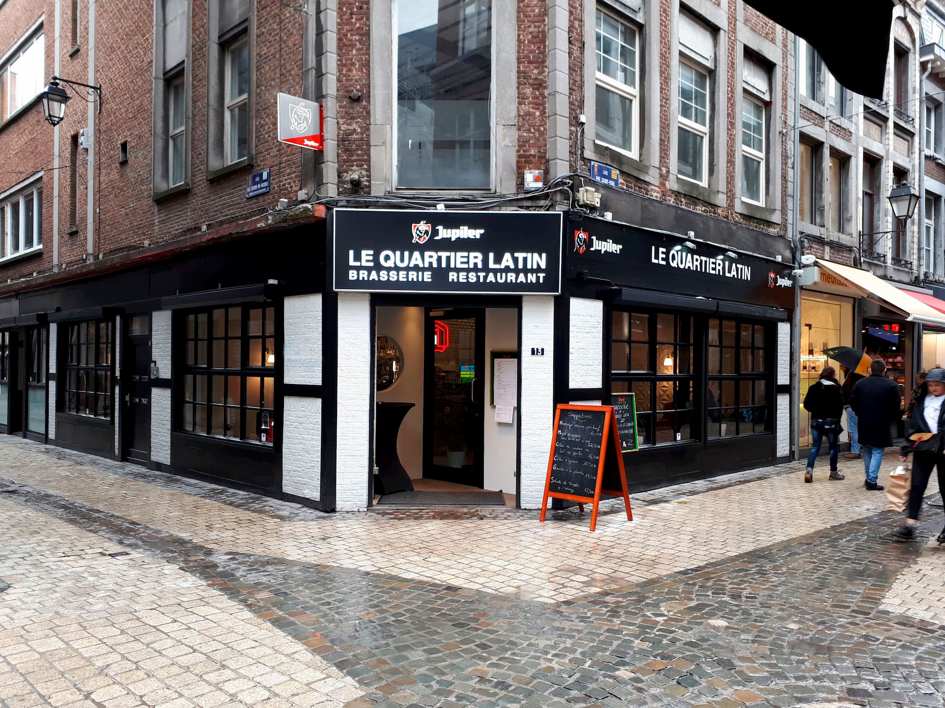 La Quartier Latin page banner
