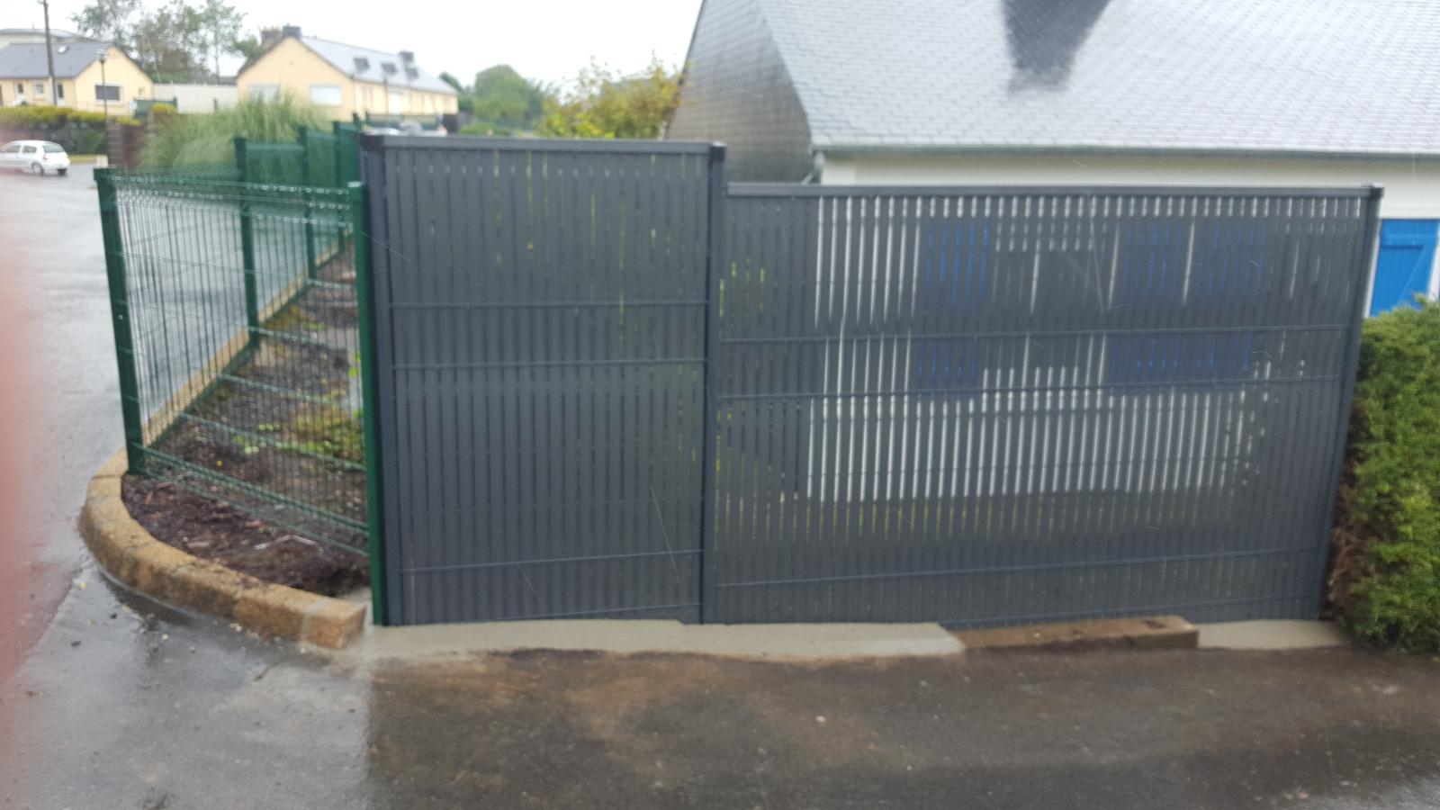 Pose de clôture - M. Cédric Dayot à Plérin