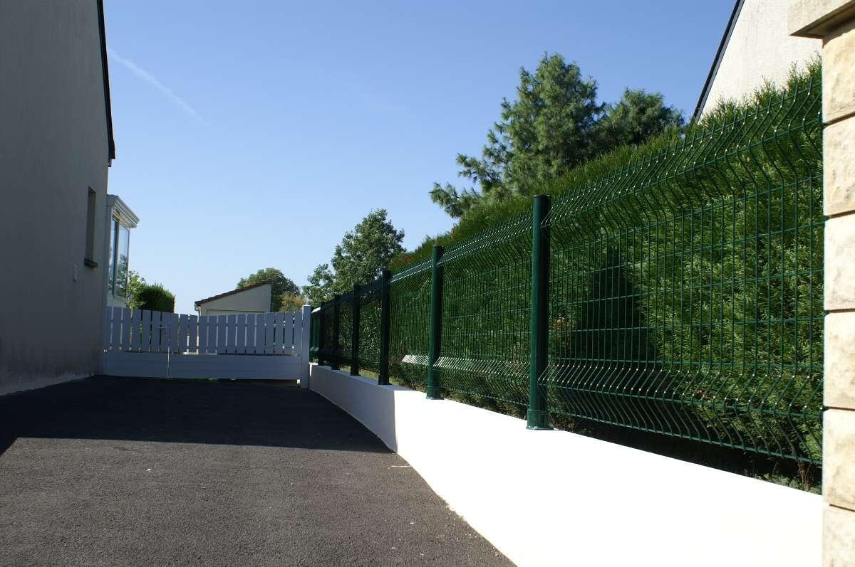 Pose de clôture grillagée à Cholet