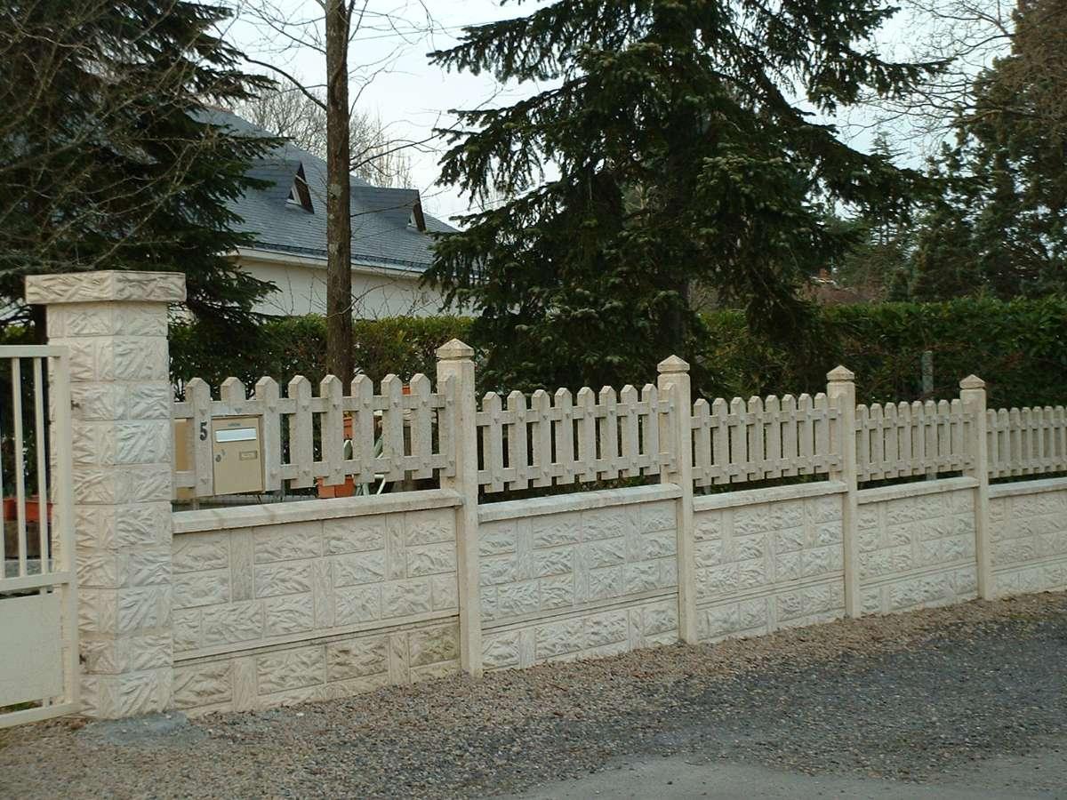Pose de clôture en béton à Angers