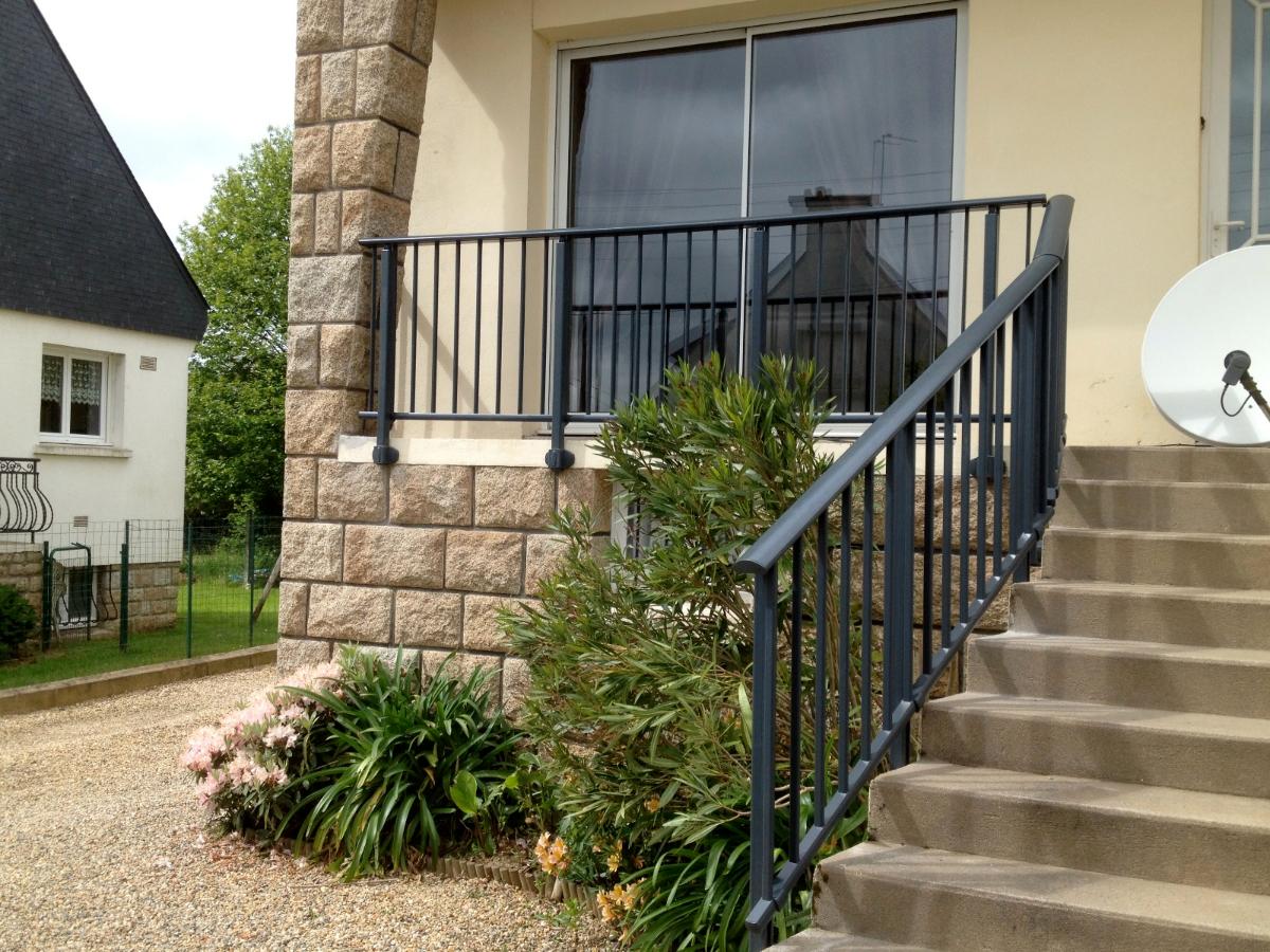 GARDE CORPS Après par ABELIA PAYSAGES