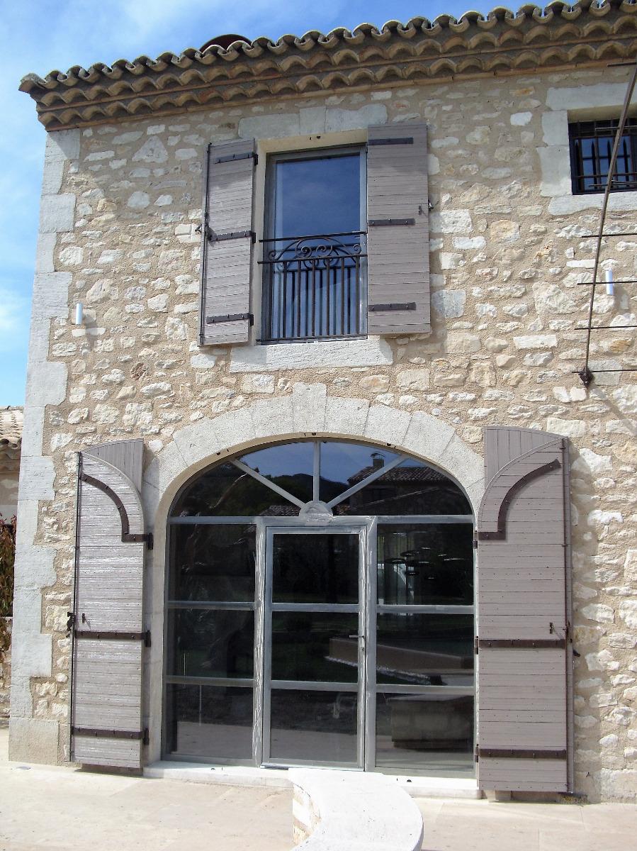 Menuiserie en Anse de panier