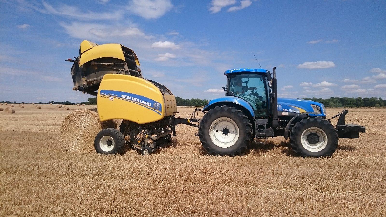 Pressage bottes rondes STARM