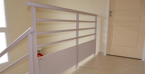 Garde-corps tôle perforée