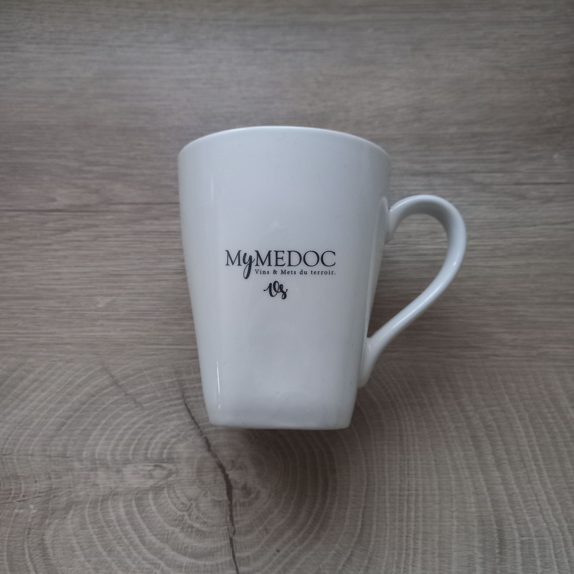 Marquage sur un mug blanc