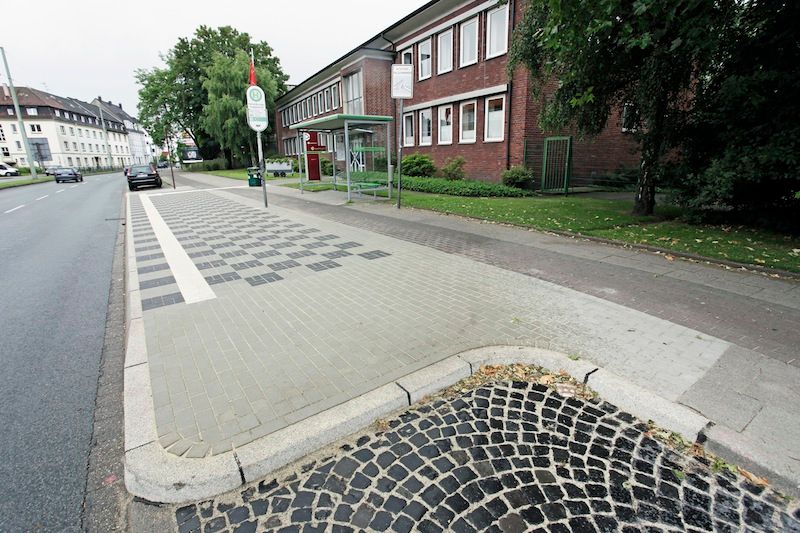 Bordstein, Steinpflaster