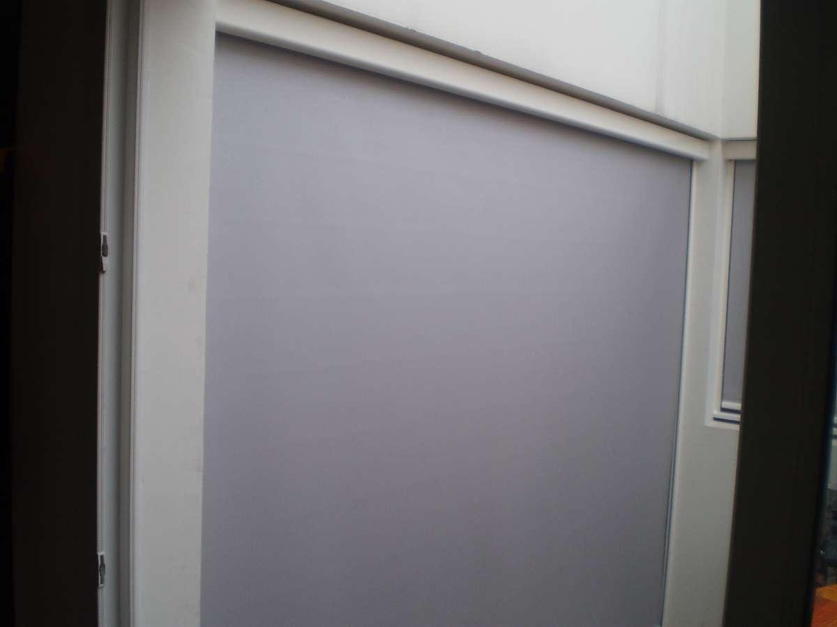 Store toile vertical - Serrurerie LV2M - Champigny-sur-Marne