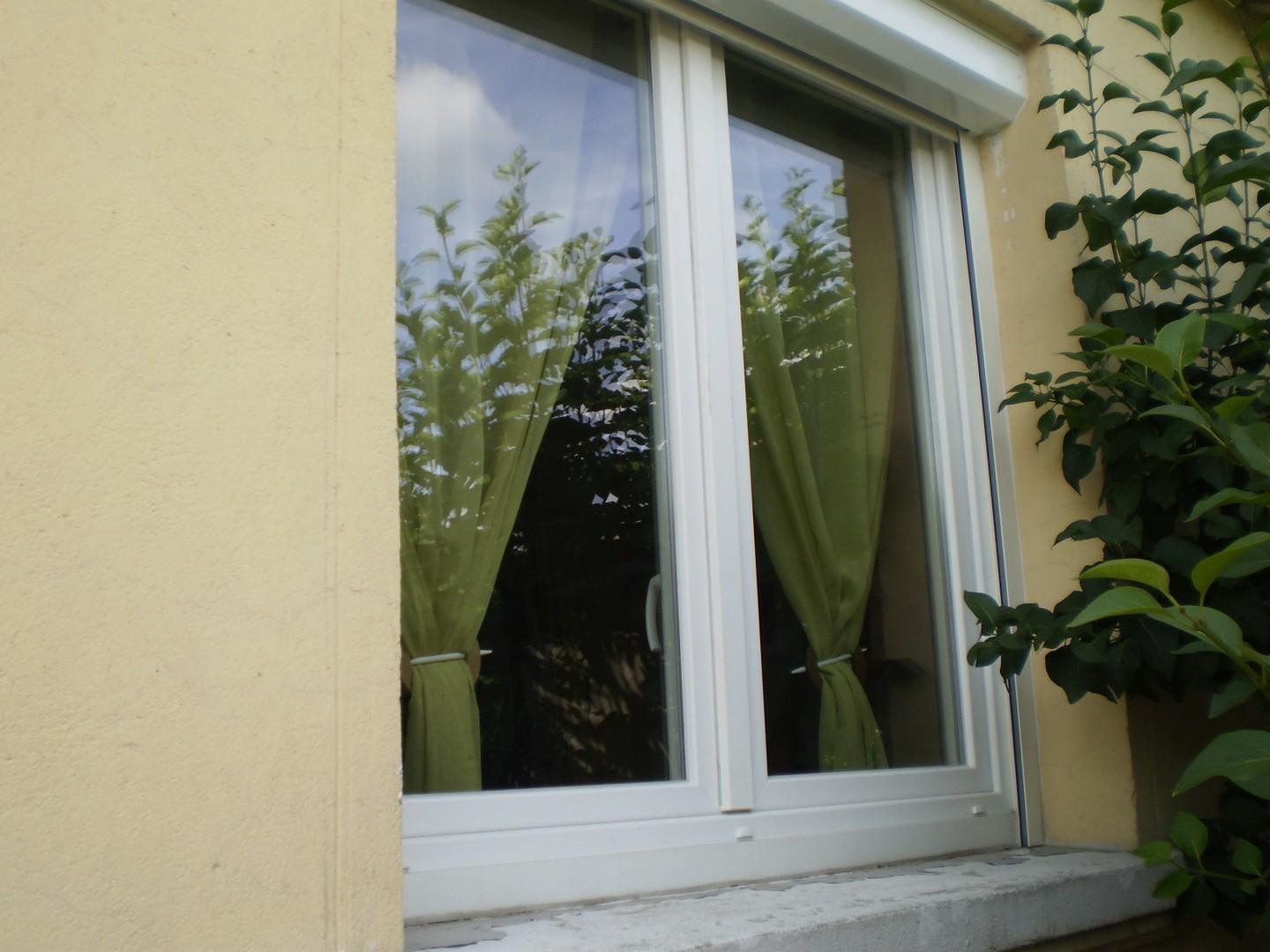 FENETRE PVC EN RENOVATION OSCILLO BATTANT SERRURERIE LV2M