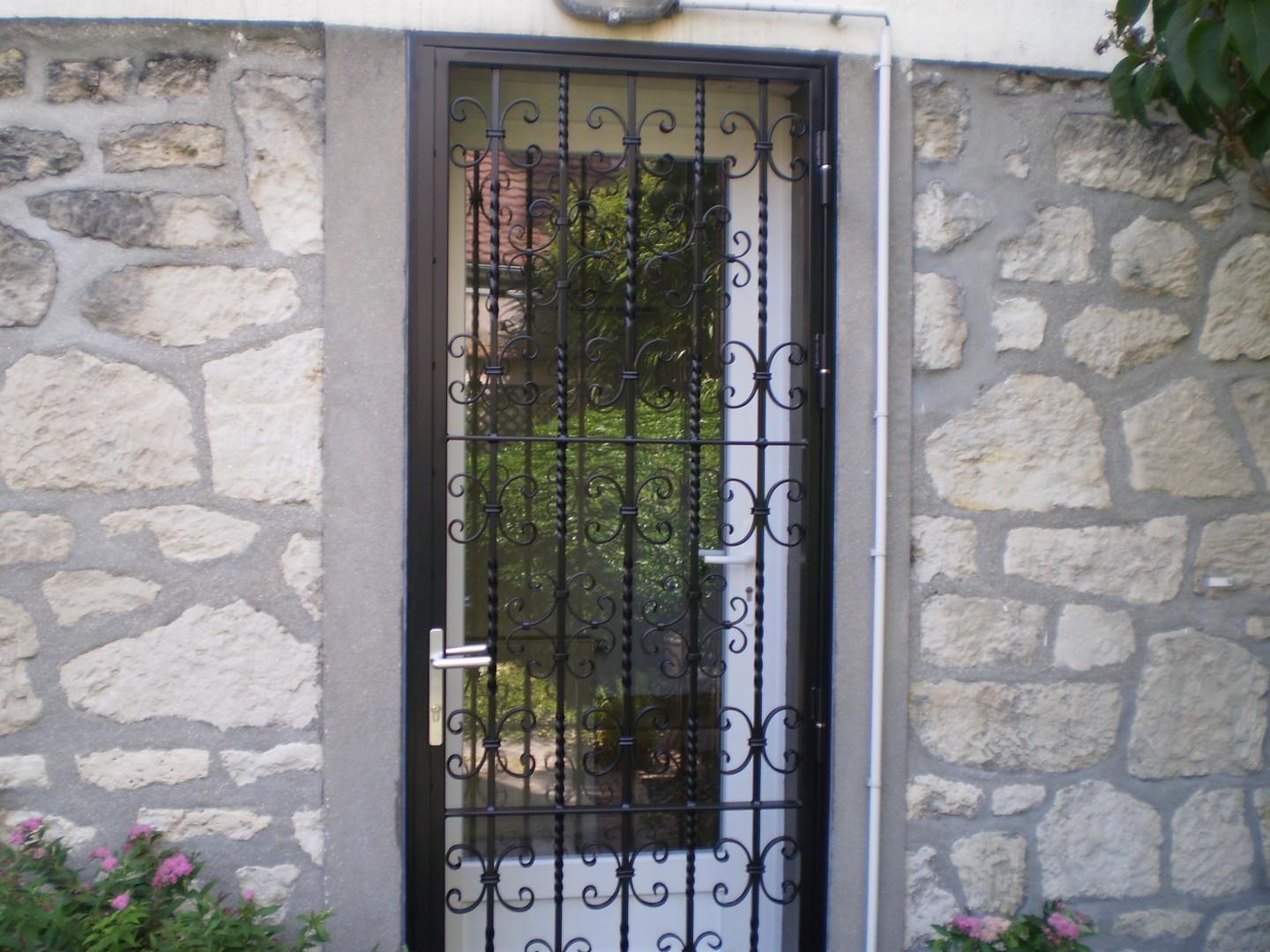 REALISATION SERRURERIE LV2M