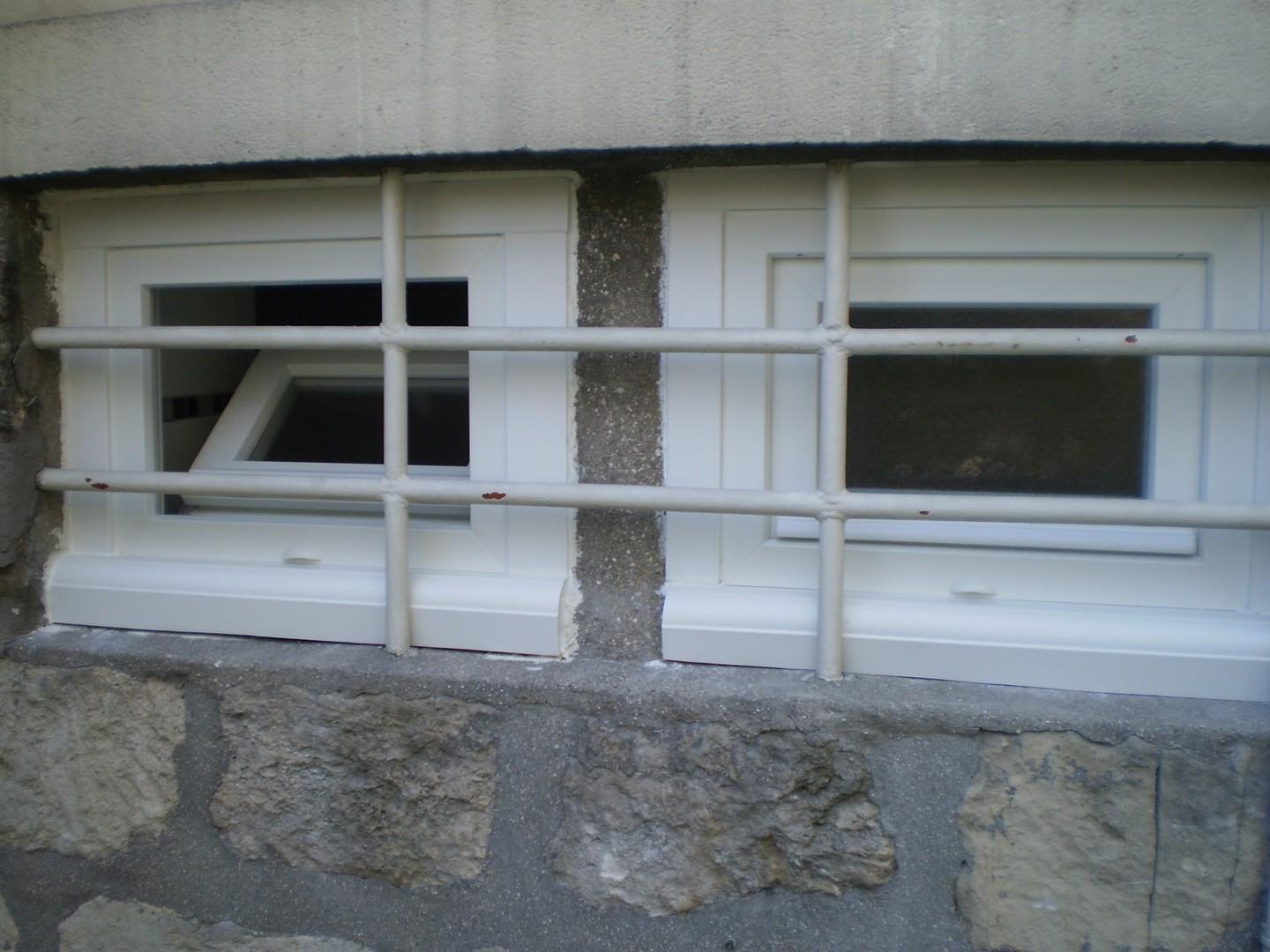 CHASSIS A SOUFFLET COMPAS EN RENOVATION SERRURERIE LV2M