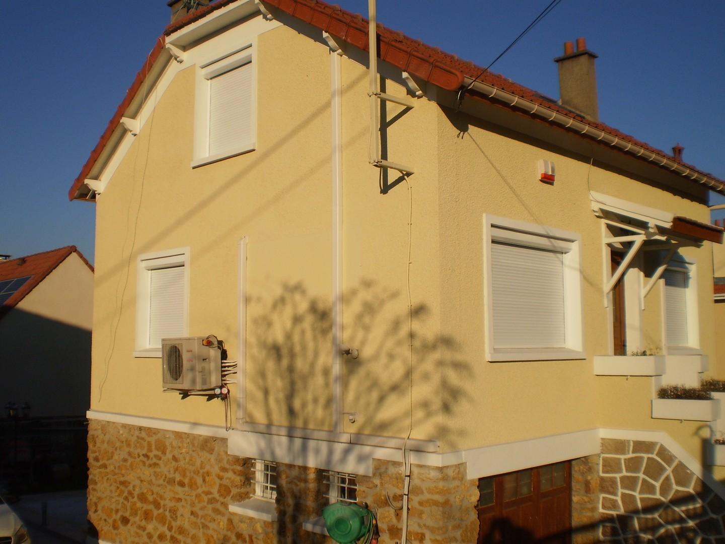 VOLETS ROULANTS SERRURERIE LV2M  (94)