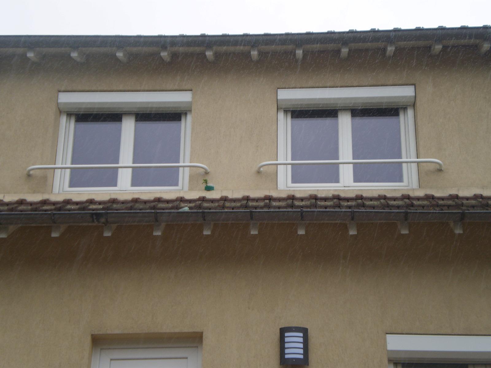 OSCILLO BATTANT SERRURERIE LV2M