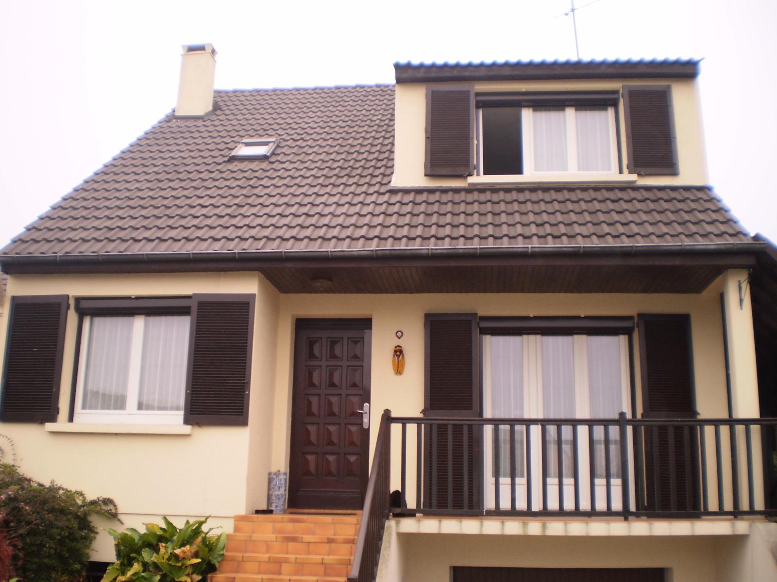 VOLETS ROULANTS MARRON BRUN SERRURERIE LV2M PONTAULT (77)