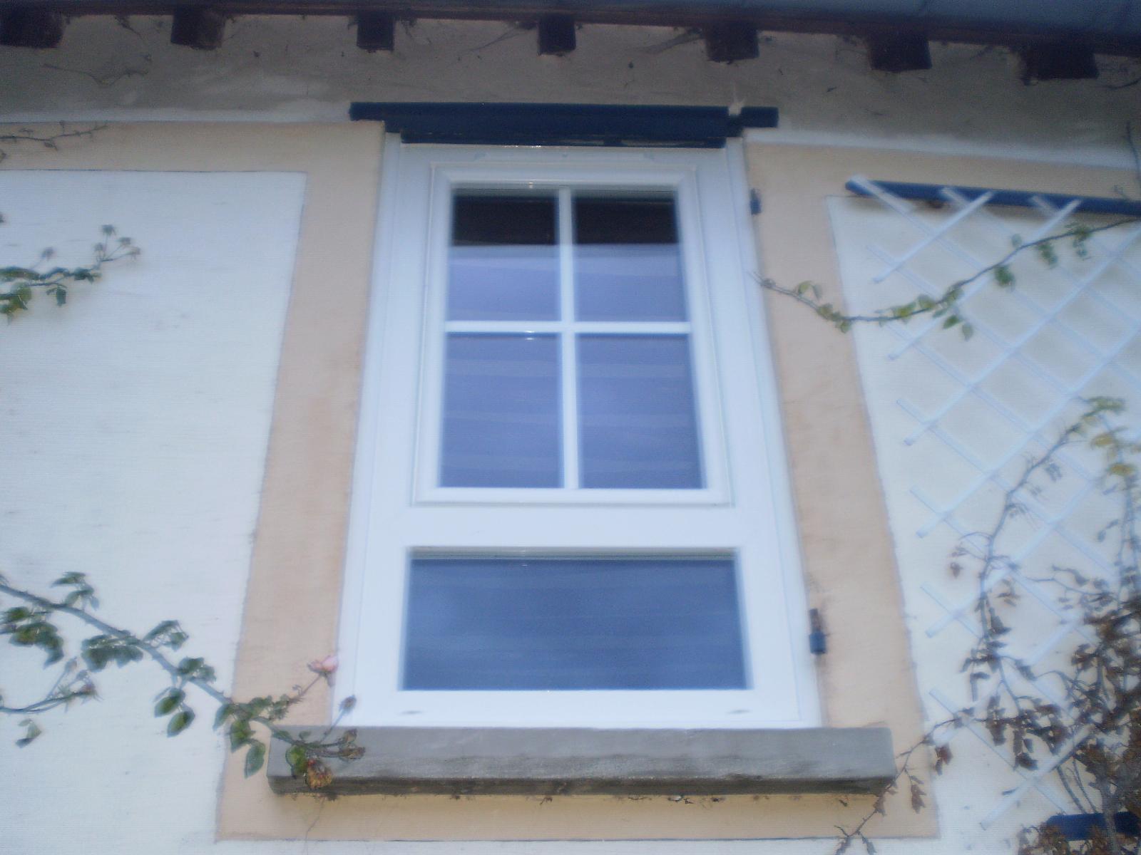 Fenêtre PVC soubassement vitré - Serrurerie LV2M - Champigny-sur-Marne