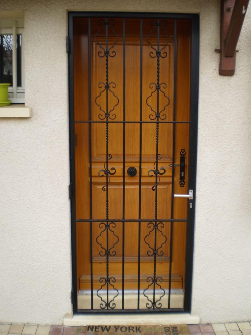 GRILLE BATTANTE SERRURERIE LV2M