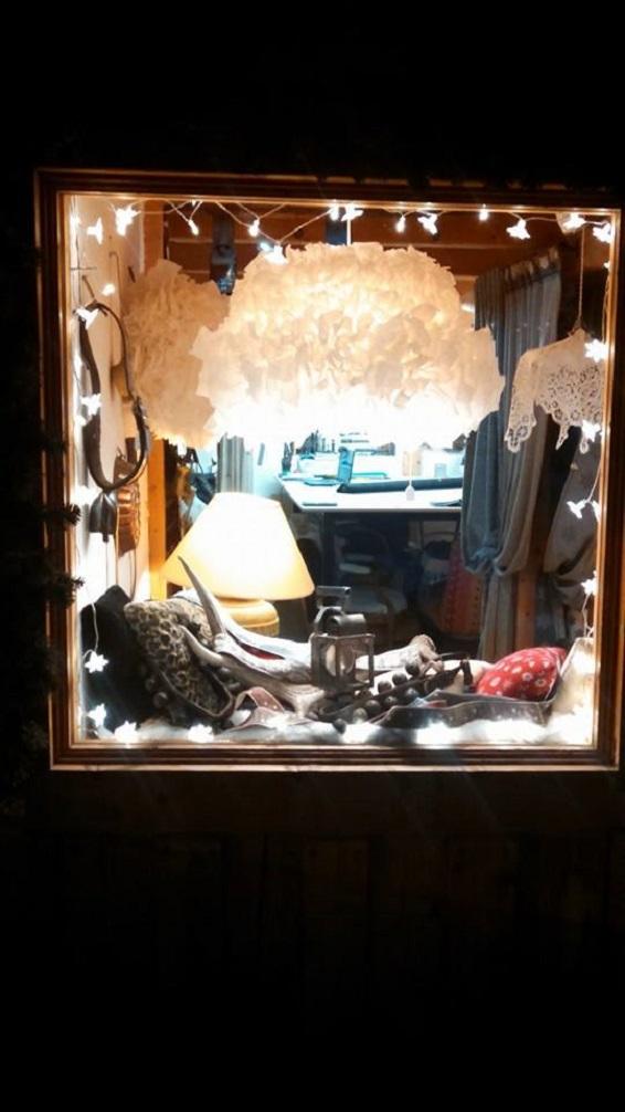 Lampes luminaires en papier à Briançon