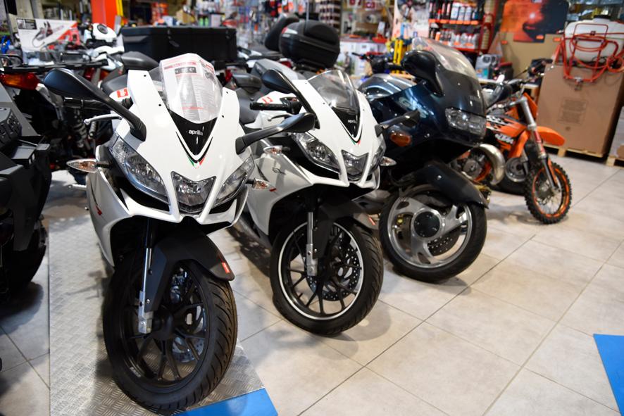 Motos - Denis Cycles et Motos - Froideconche (70)