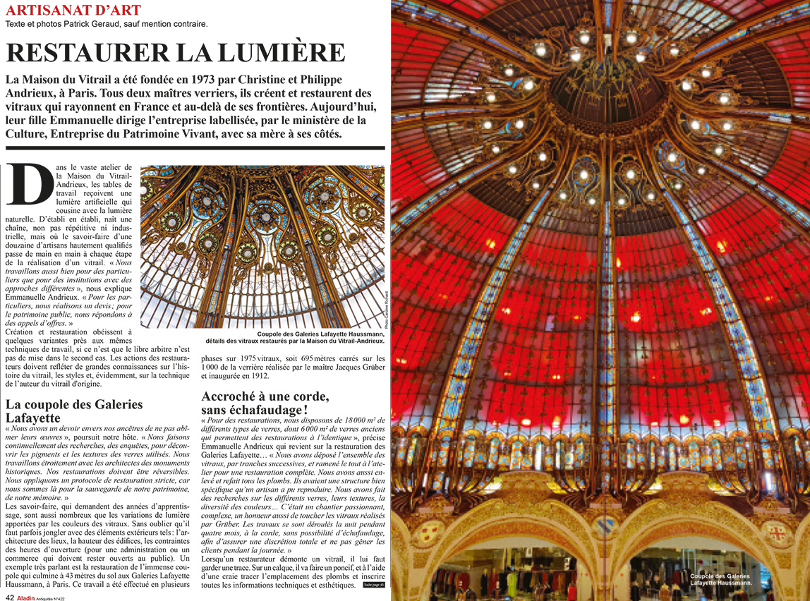 Article accompagné d'une photographie d'un dôme orné rouge et or et d'un texte décrivant sa restauration.