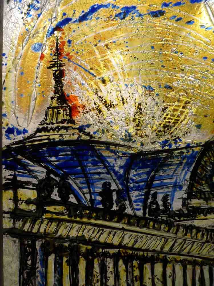 Peinture abstraite représentant un bâtiment à grand dôme, aux couleurs bleues et or, avec des silhouettes se détachant sur le toit.