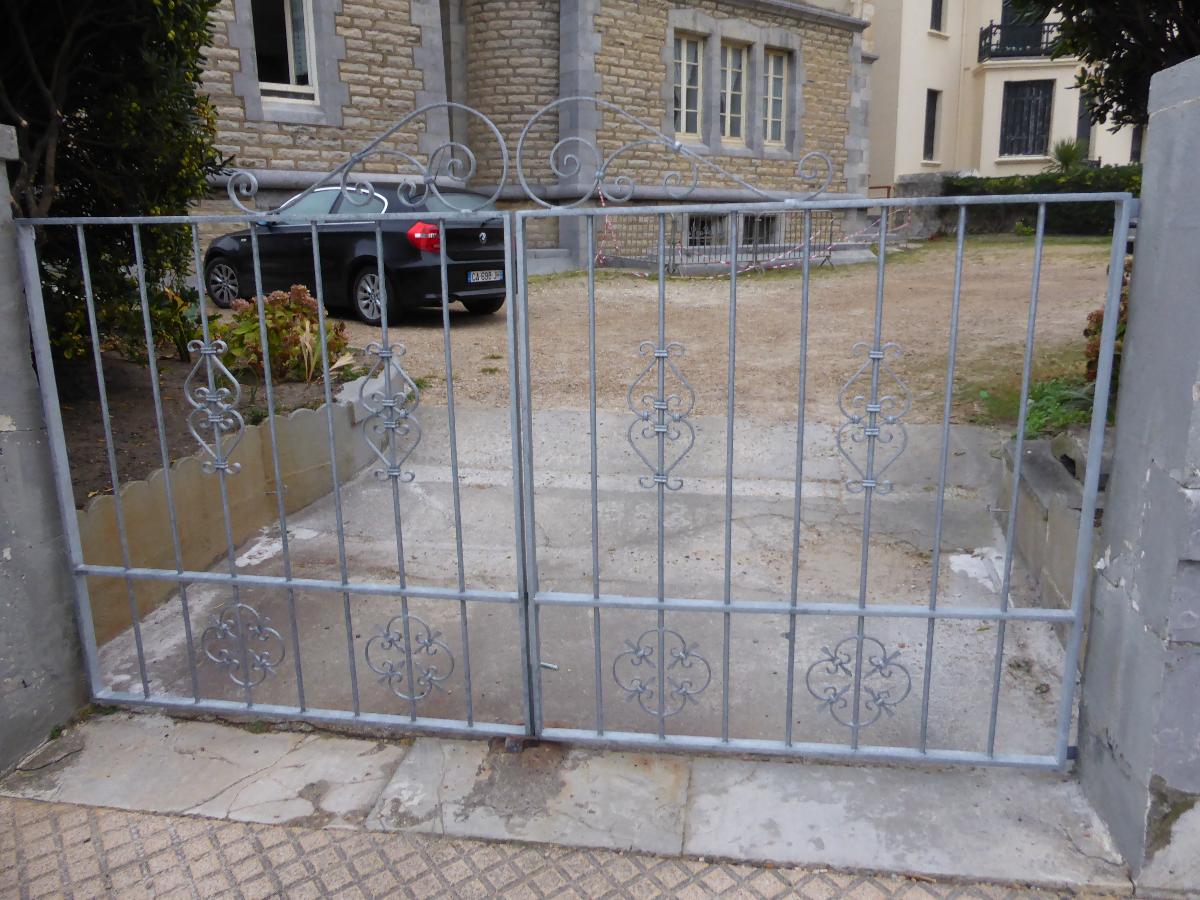 Pose de portail pour une église orthodoxe