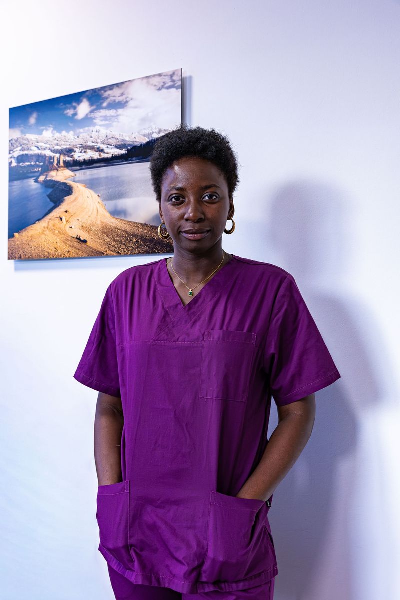 Portrait de Zita, étudiante, en blouse