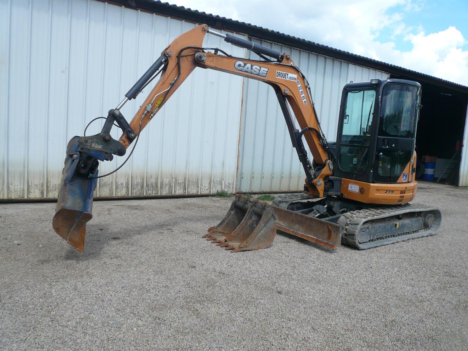 5T. avec godet orientable - Location de matériel Drouet dans l'Eure